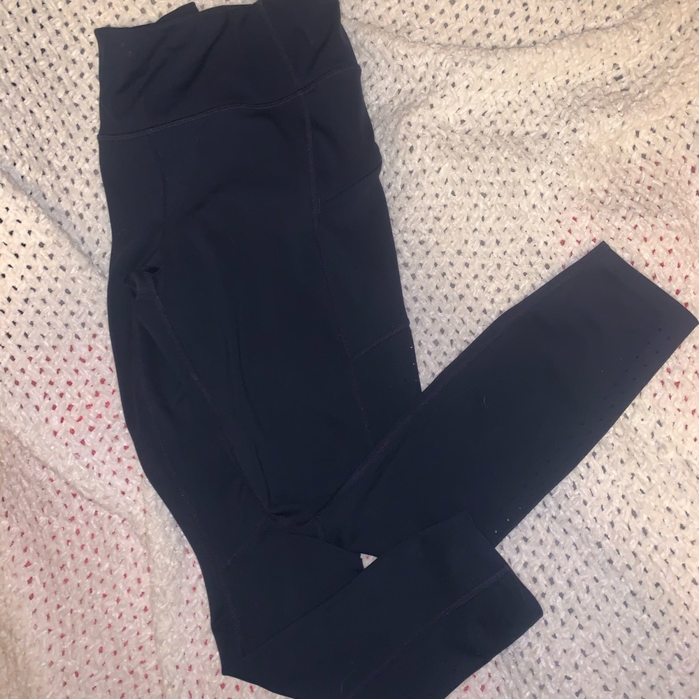 LIKE NEW ATHLETA LEGGINGS